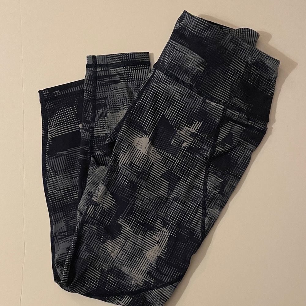 Sweaty Betty 7/8 Power Leggings size 4 Blue
